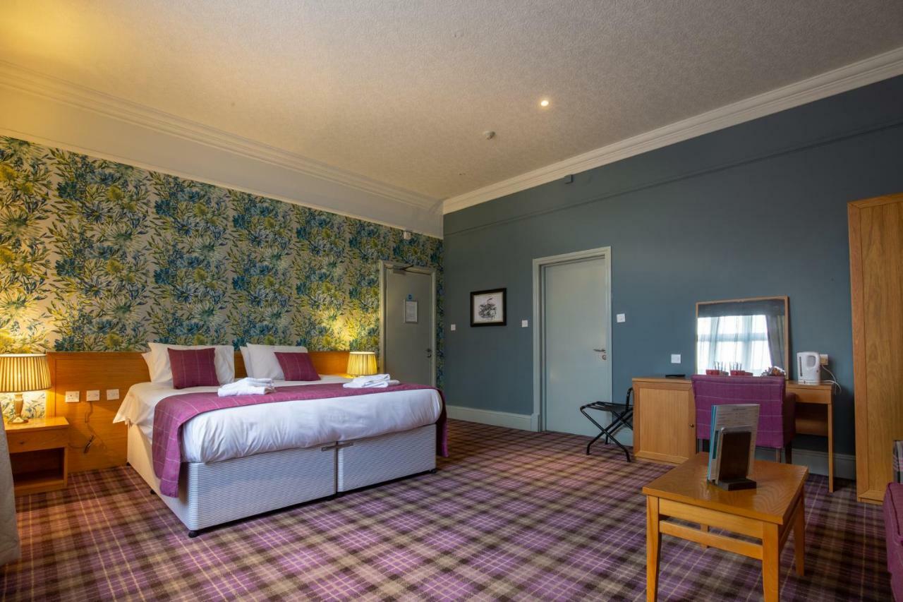 Woodthorpe Hotel Prestwich Bagian luar foto