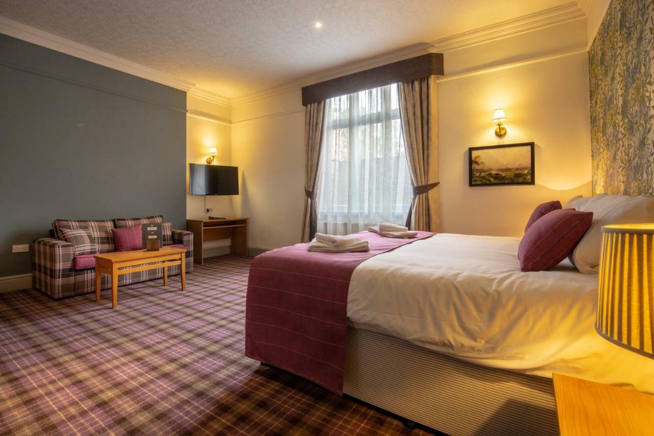 Woodthorpe Hotel Prestwich Bagian luar foto