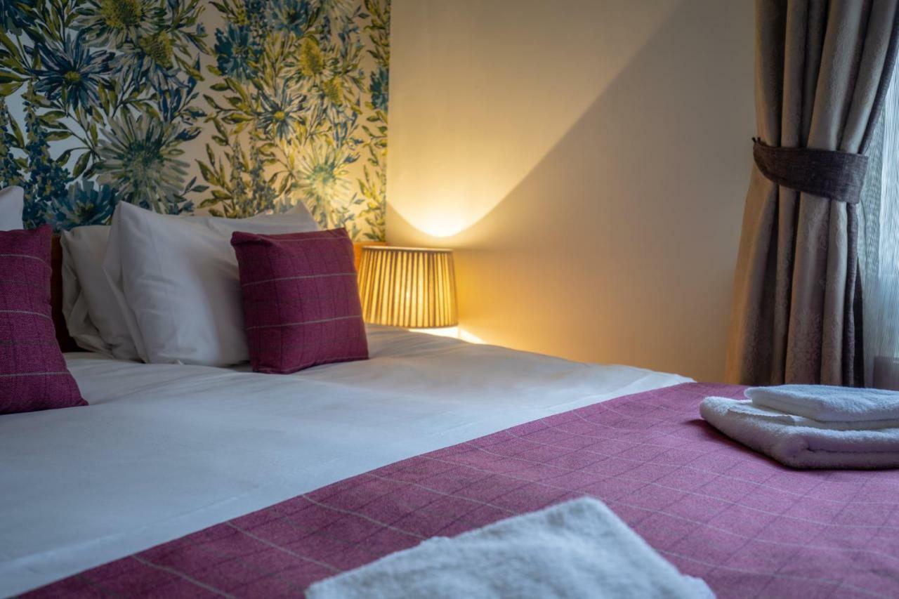 Woodthorpe Hotel Prestwich Bagian luar foto