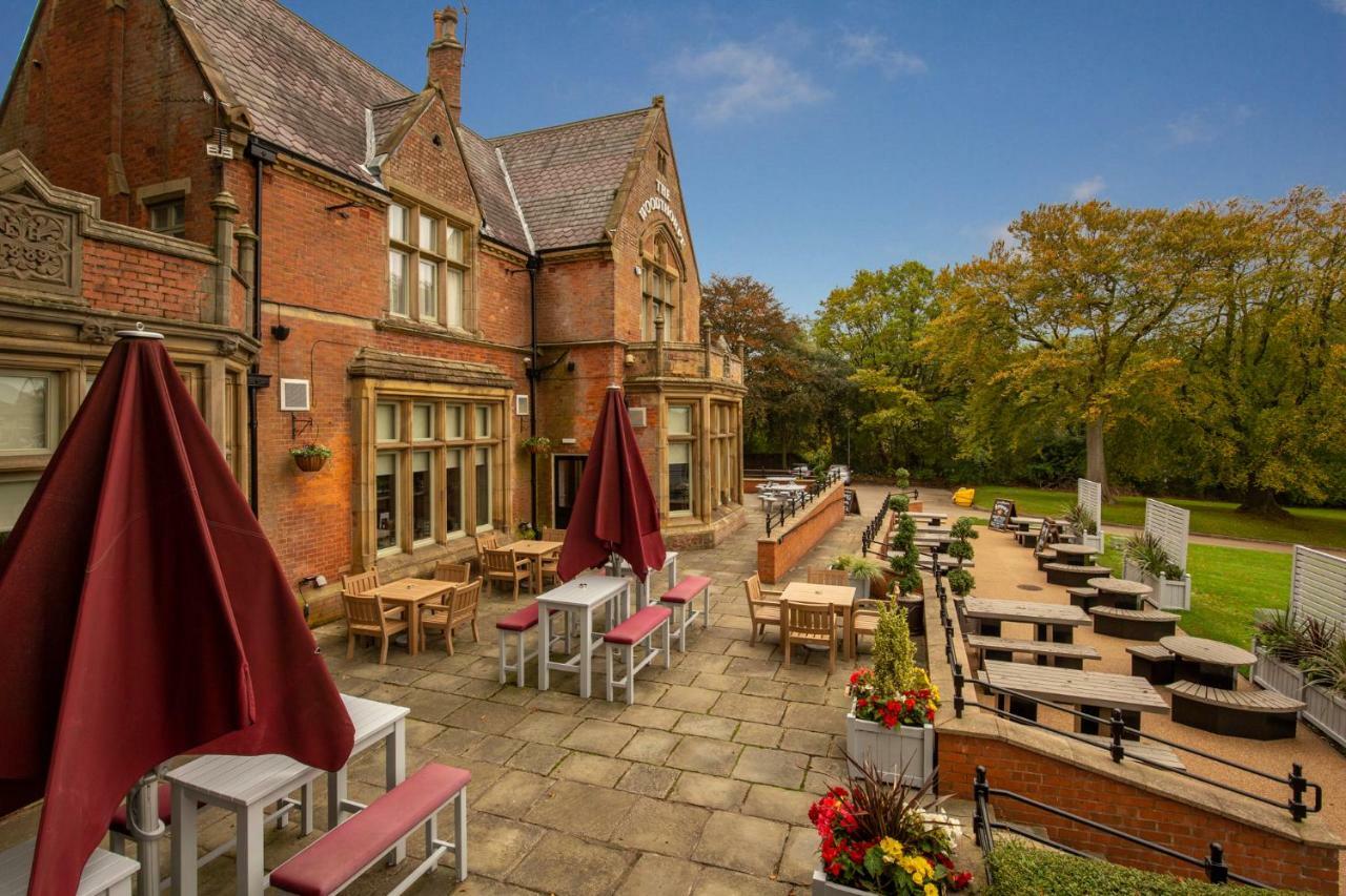 Woodthorpe Hotel Prestwich Bagian luar foto